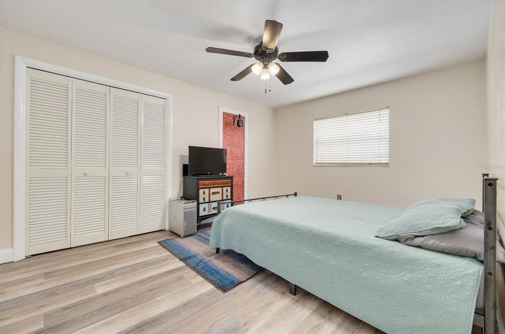 1417 Nebraska Ave, Palm Harbor FL  34683-4121 exterior