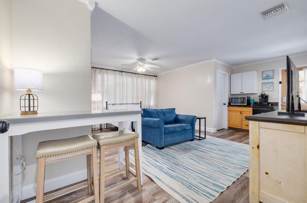 1417 Nebraska Ave, Palm Harbor FL  34683-4121 exterior