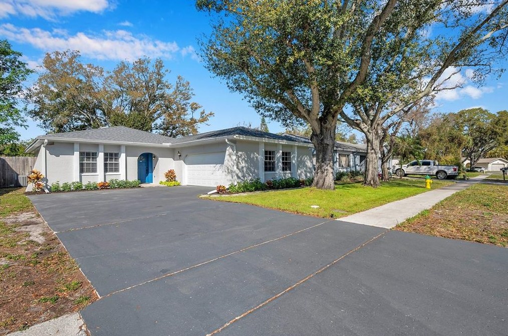 10840 65th Way N, Pinellas Park, FL 33782