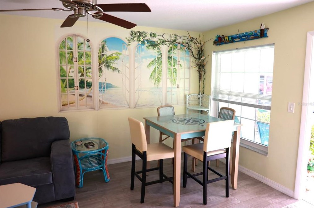 1122 Tarridon Ct, Dunedin FL  34698-8258 exterior