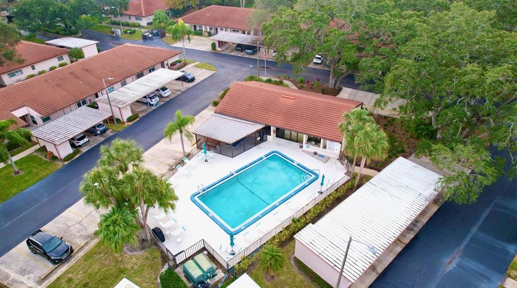 1122 Tarridon Ct, Dunedin FL  34698-8252 exterior