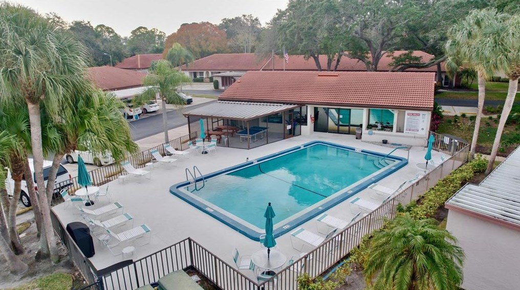 1122 Tarridon Ct, Dunedin FL  34698-8252 exterior