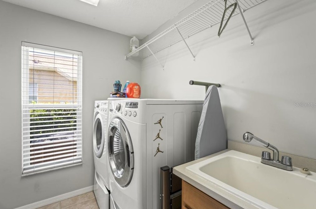 5412 Garden Arbor Dr, Lutz FL  33558-9098 exterior