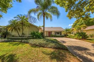 2865 Thistle Ct N, Palm Harbor, FL 34684