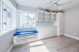 5366 62nd Ave, Saint Petersburg, FL 33715-2410