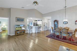 1123 McDaniel St - Photo 4