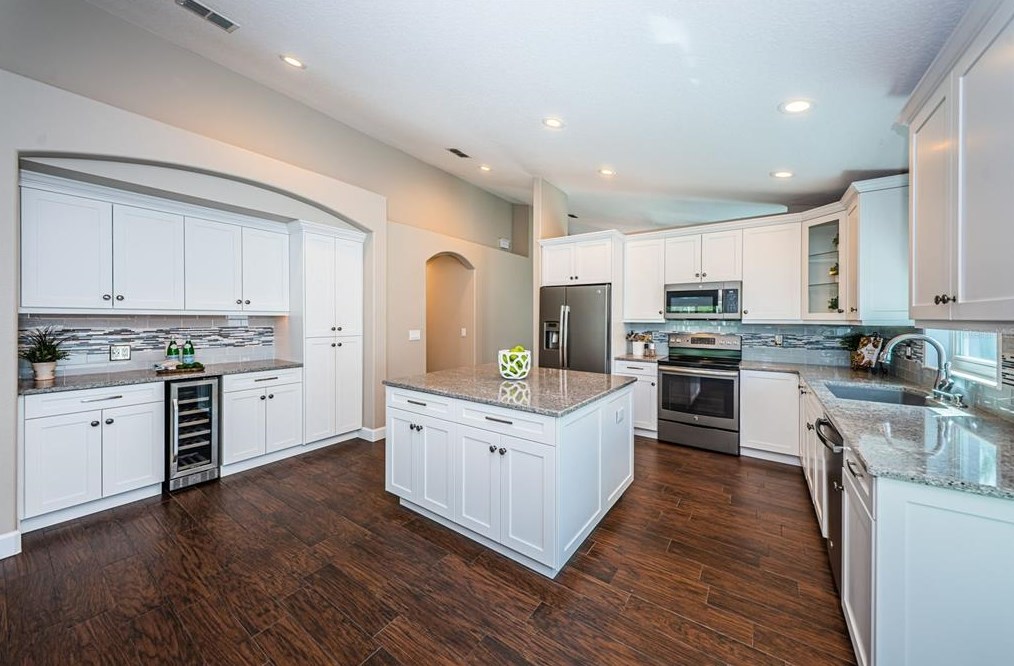 303 Bay Arbor Blvd, Oldsmar FL  34677-4664 exterior