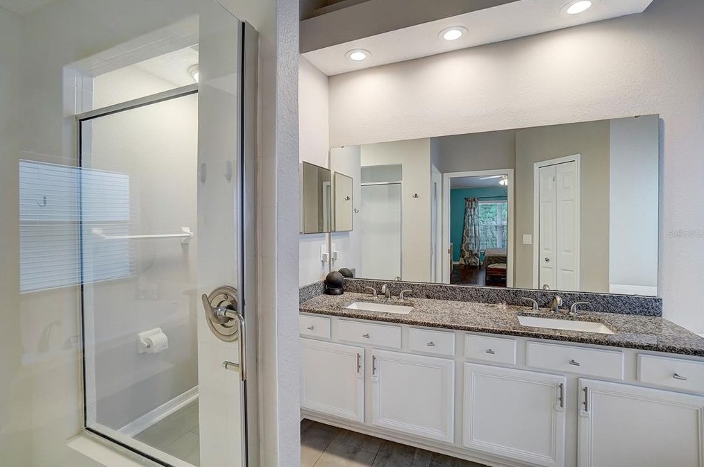 12405 Glenfield Ave, Tampa FL  33626-2607 exterior