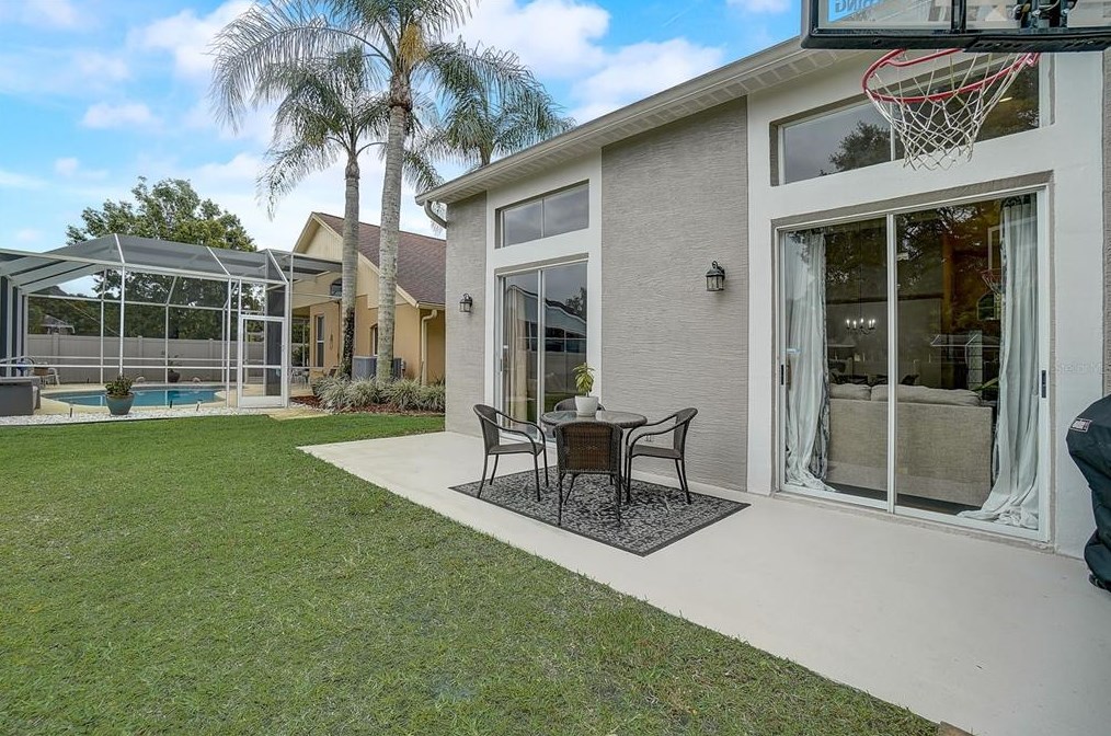 12405 Glenfield Ave, Tampa FL  33626-2607 exterior