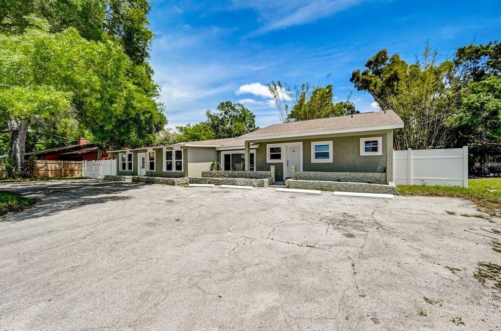4011 Nelson Ave, Sarasota, FL 34231-8642