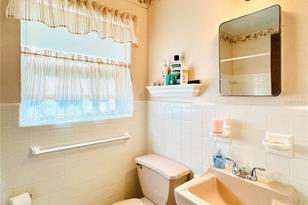 7537 16th St, Saint Petersburg, FL 33702-5013