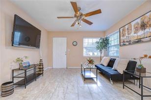 718 E Ellicott St - Photo 6