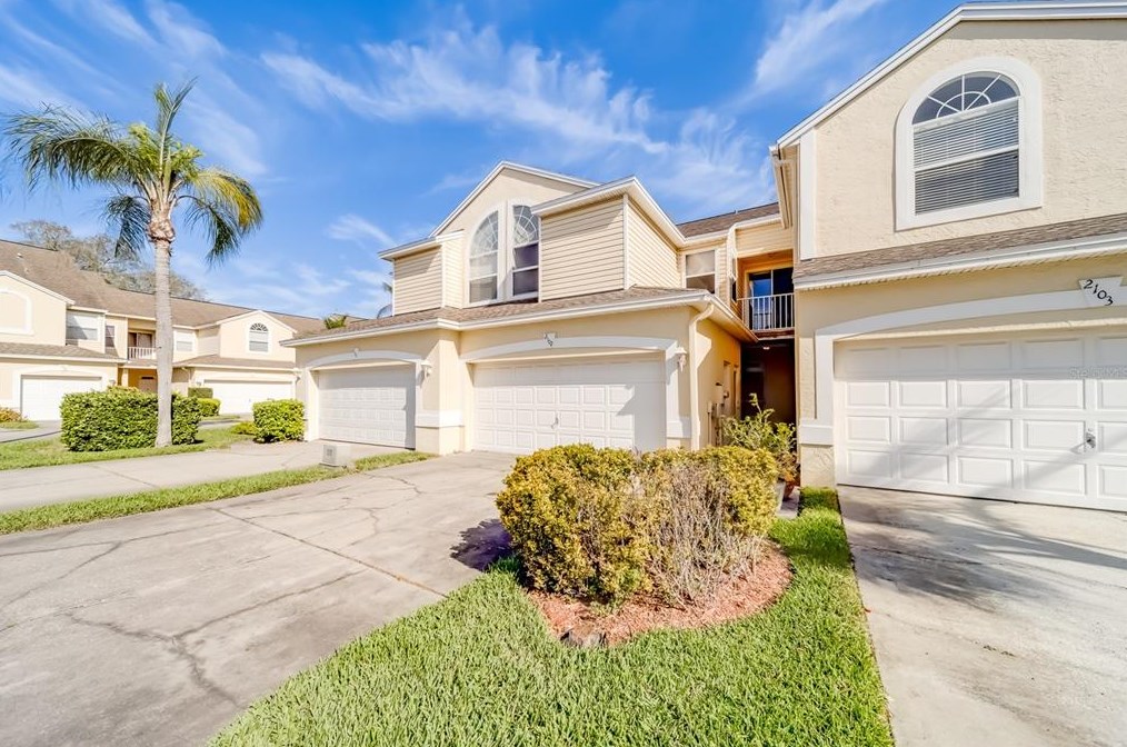 1050 Starkey Rd #2102, Largo, FL 33771