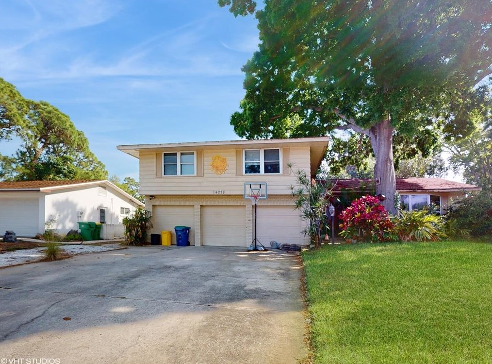 14218 85th Ave, Largo, FL 33776