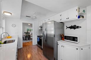 109 12th Ave - Photo 26