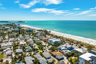 109 12th Ave, Saint Petersburg FL  33701-1825 exterior