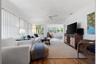 109 12th Ave - Photo 4