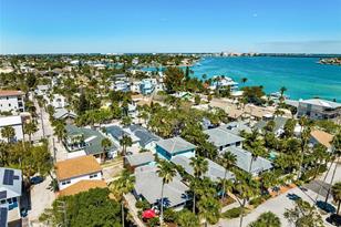 109 12th Ave - Photo 66