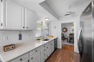 109 12th Ave - Photo 28