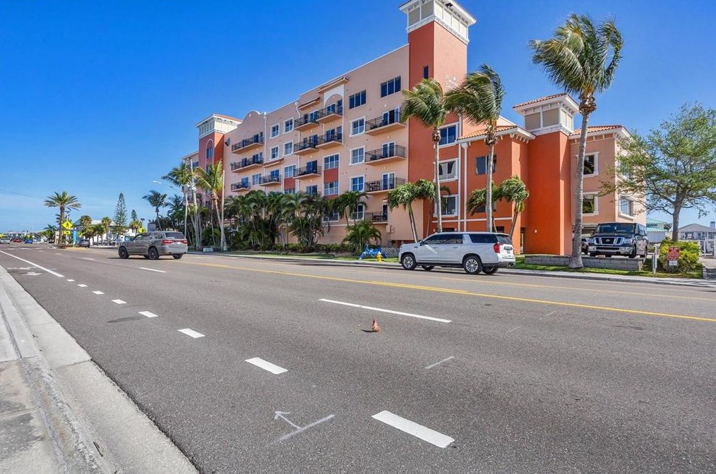 13235 Gulf Blvd #605, Saint Petersburg, FL 33708