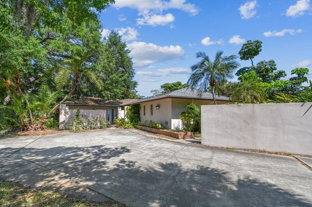 3801 Dr Martin Luther King Jr Street N, Saint Petersburg, FL 33703