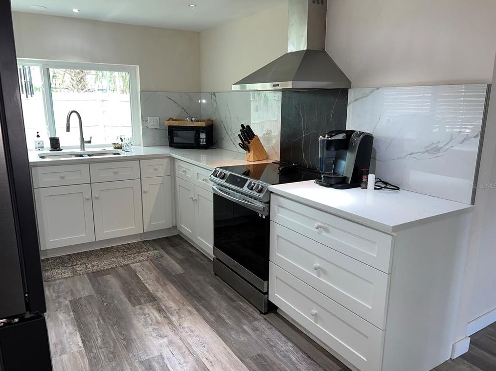 3918 Sail Dr, New Port Richey FL 34652-5751 exterior