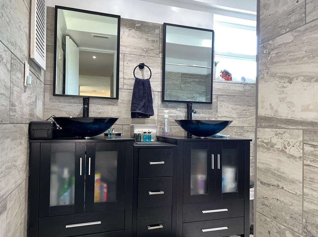 3918 Sail Dr, New Port Richey FL 34652-5751 exterior