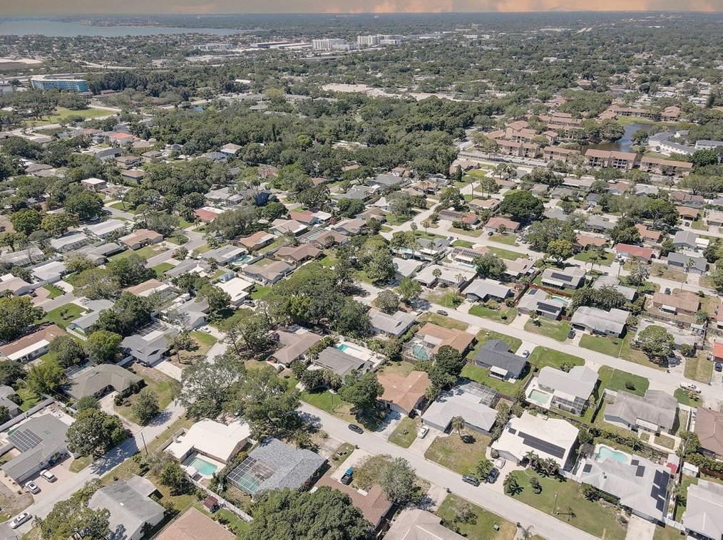 2688 60th Ave, Saint Petersburg FL  33712-5222 exterior