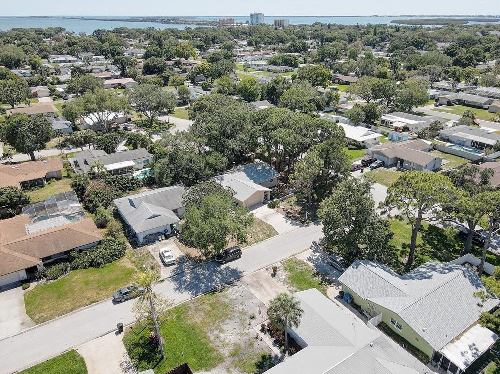 2688 60th Ave, Saint Petersburg FL  33712-5222 exterior