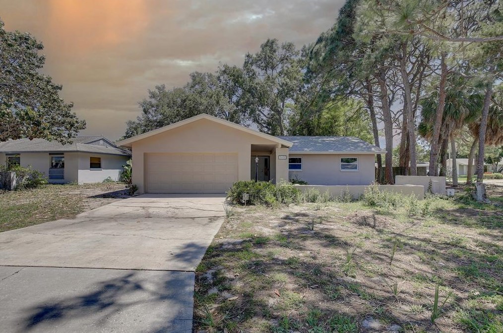 2688 60th Ave, Saint Petersburg FL  33712-5222 exterior