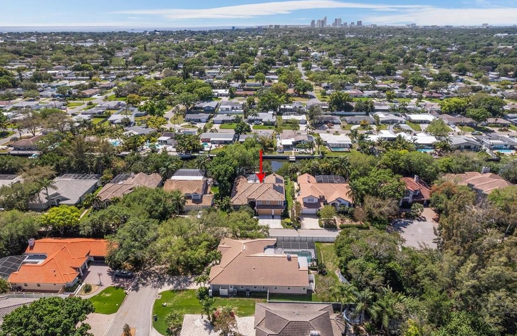 520 Bay Laurel Ct, Saint Petersburg FL  33703-3130 exterior