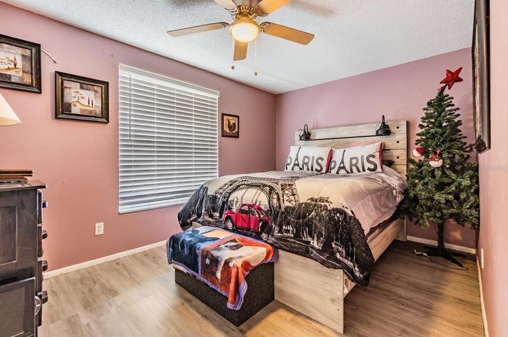 7007 Fairfax Dr, Port Richey FL  34668-5605 exterior