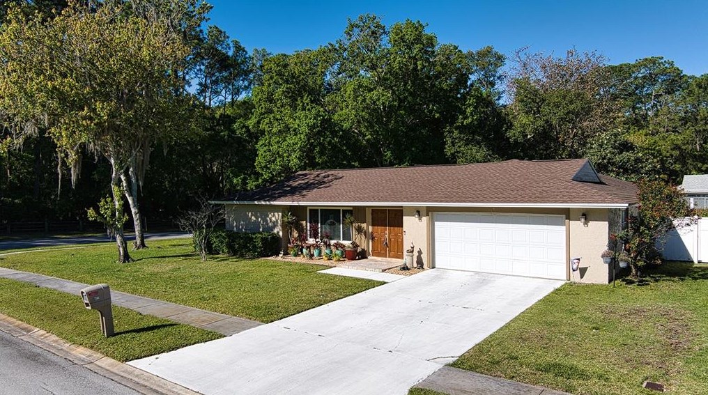738 Helmsman Way, Palm Harbor, FL 34685-1615