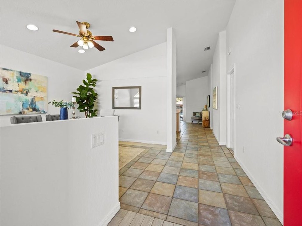 10894 71st Ave, Largo, FL 33772-5922
