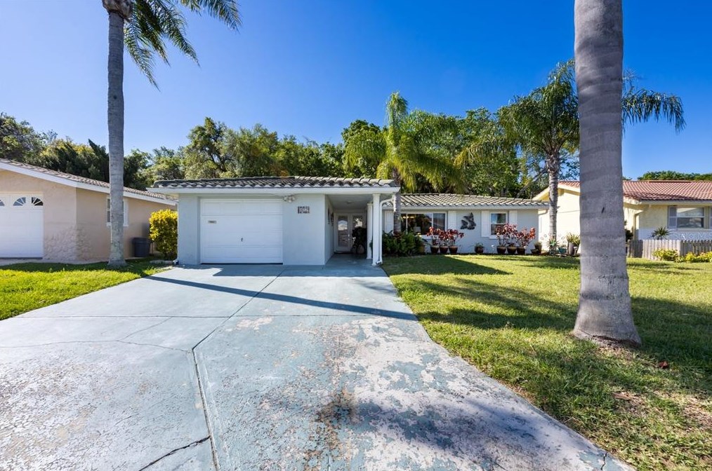 4852 Shell Stream Blvd, New Port Richey, FL 34652-4442