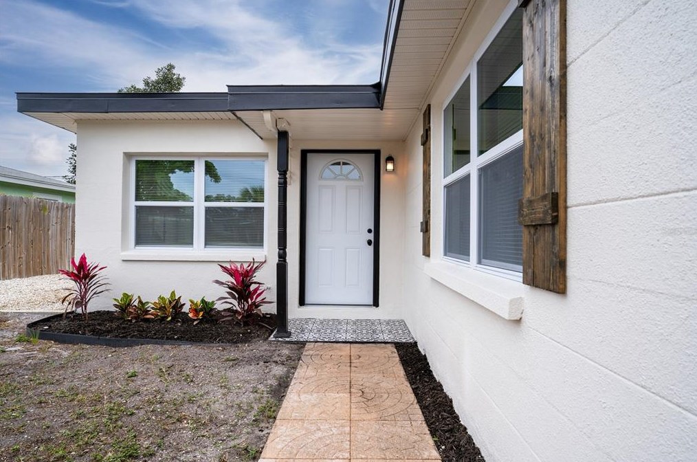 7250 33rd Ave, Saint Petersburg, FL 33710-1308