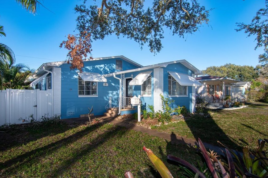 2491 35th Ave N, Saint Petersburg, FL 33713