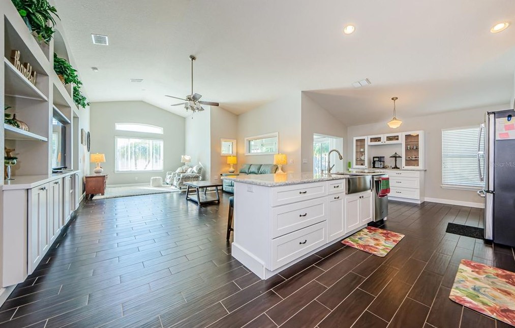 2650 Sierra Vista Way, Tarpon Springs FL  34691-7840 exterior