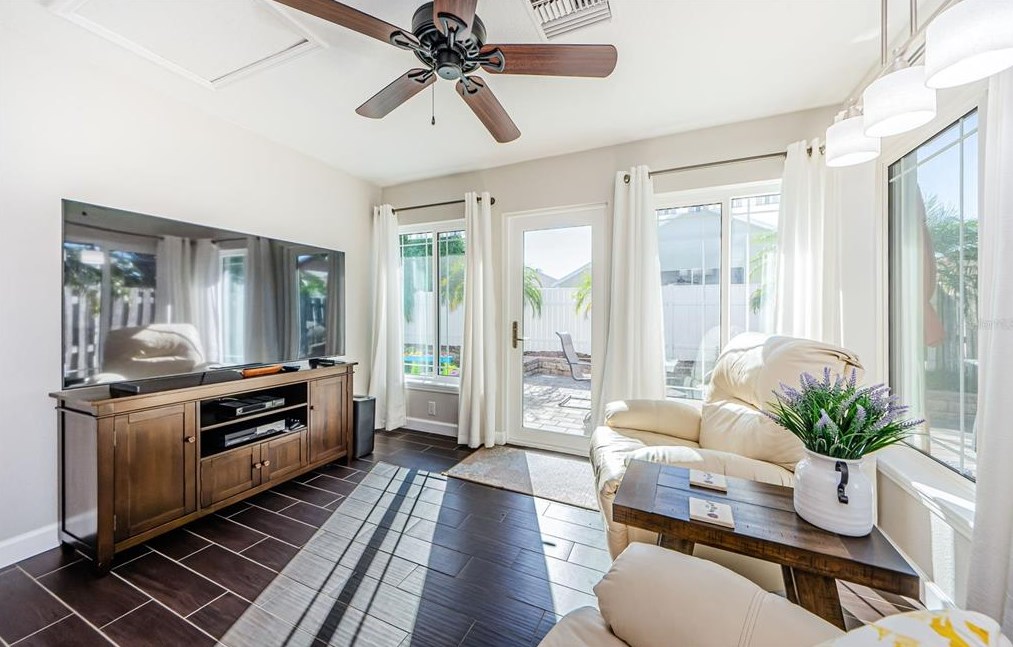 2650 Sierra Vista Way, Tarpon Springs FL  34691-7840 exterior