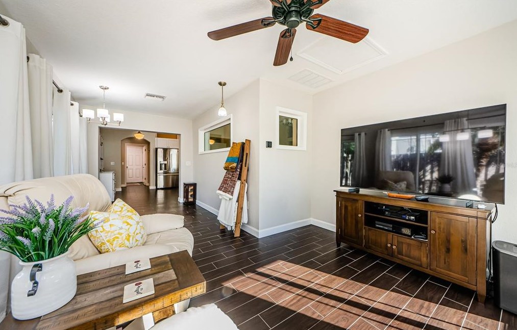 2650 Sierra Vista Way, Tarpon Springs FL  34691-7840 exterior