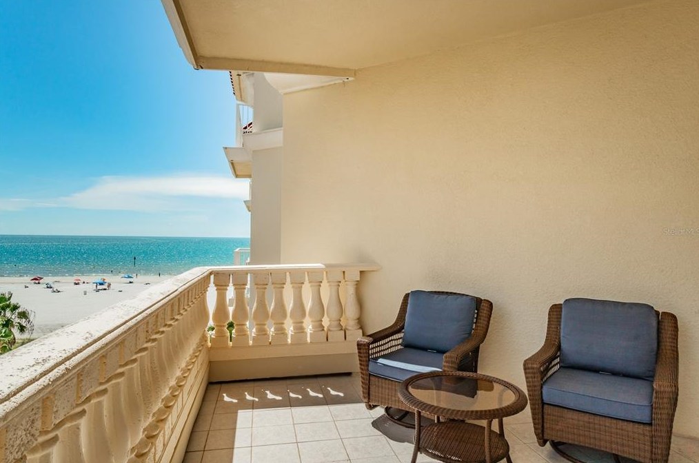 14 Somerset St, Clearwater, FL 33767-1569