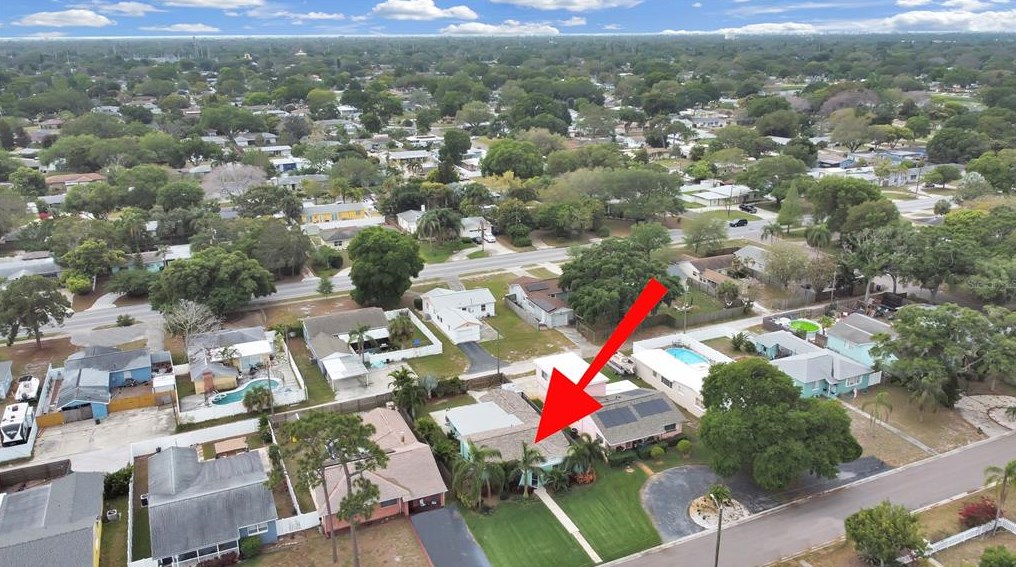 4050 31st Ave, Saint Petersburg FL  33713-2218 exterior