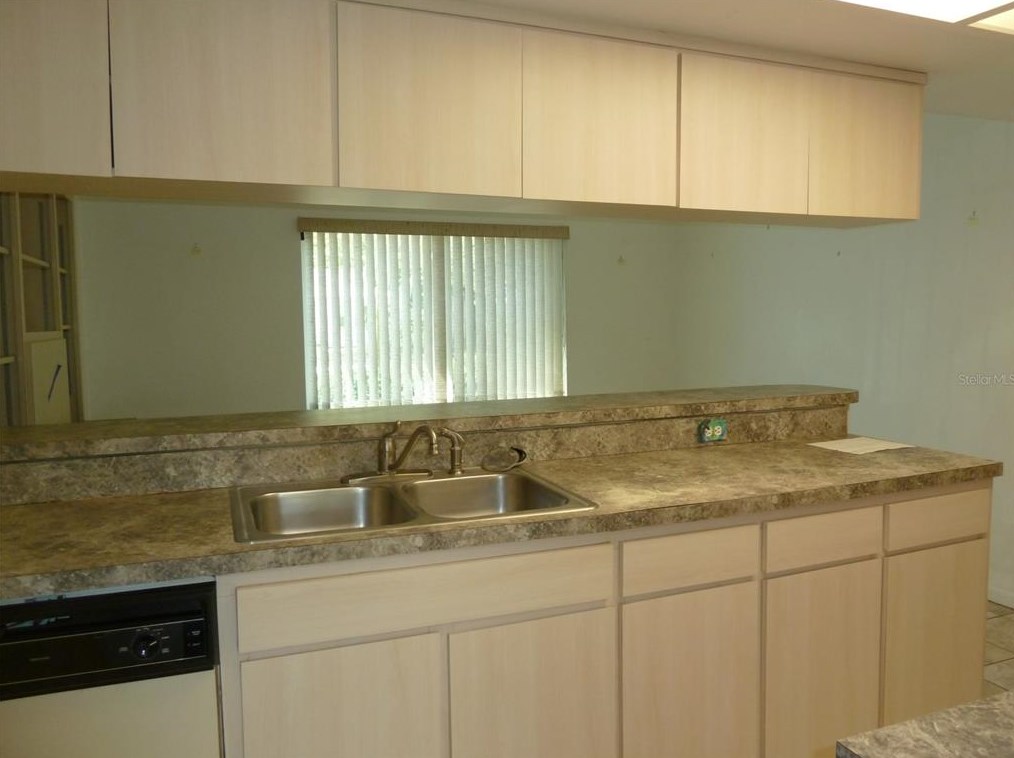 2076 Ridgecrest Dr, Dunedin FL  34698-6539 exterior