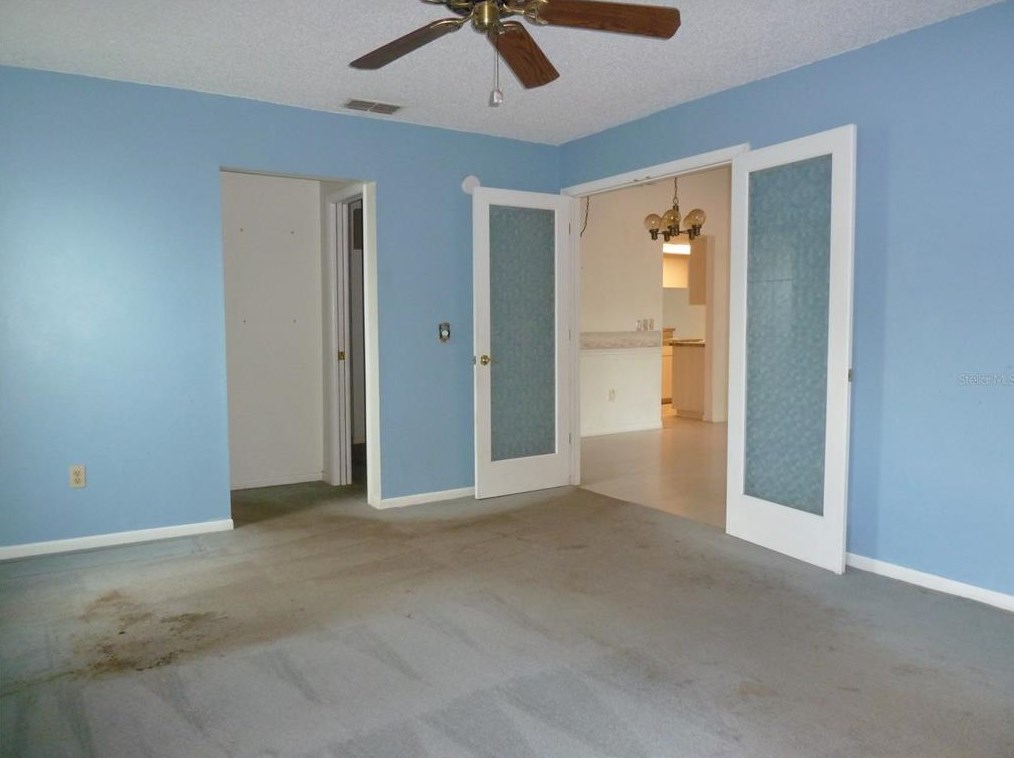 2076 Ridgecrest Dr, Dunedin FL  34698-6539 exterior