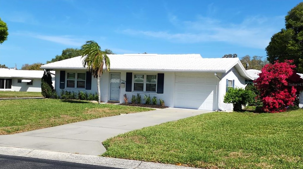 14023 94th Pl, Largo, FL 33776-1235