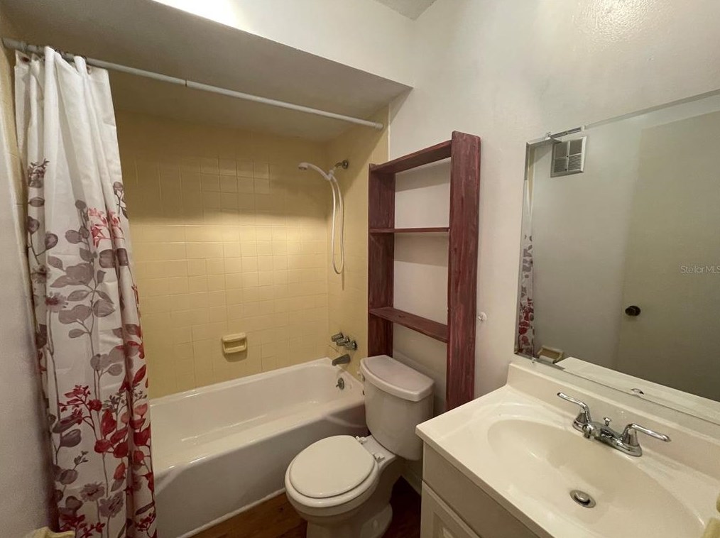 1718 53rd St S, Saint Petersburg, FL 33707