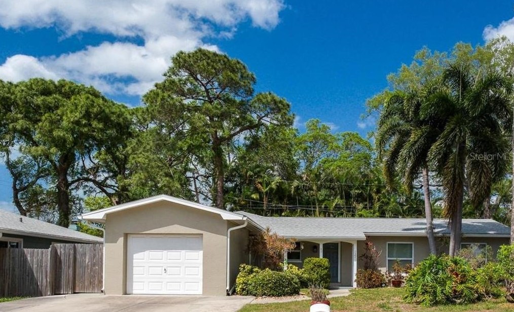 13971 80th Ave, Largo, FL 33776