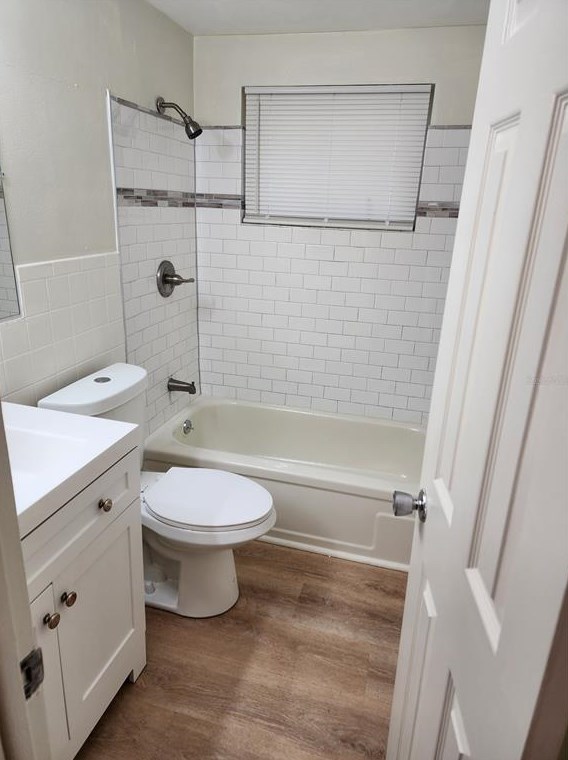 3911 Sablewood Dr, Tarpon Springs FL  34691-3417 exterior