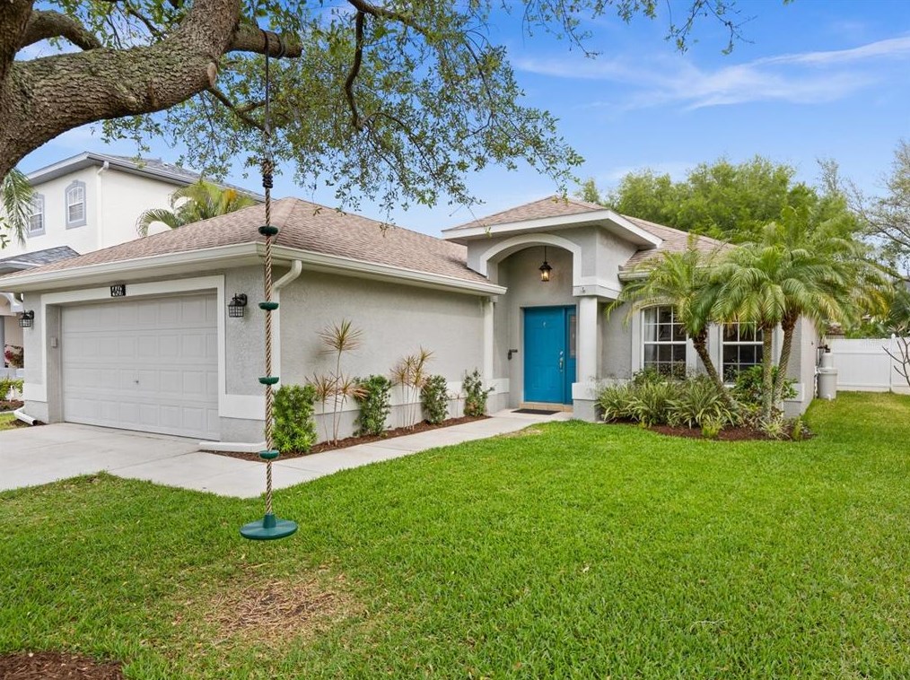 469 Liam Ave, Tarpon Springs, FL 34689