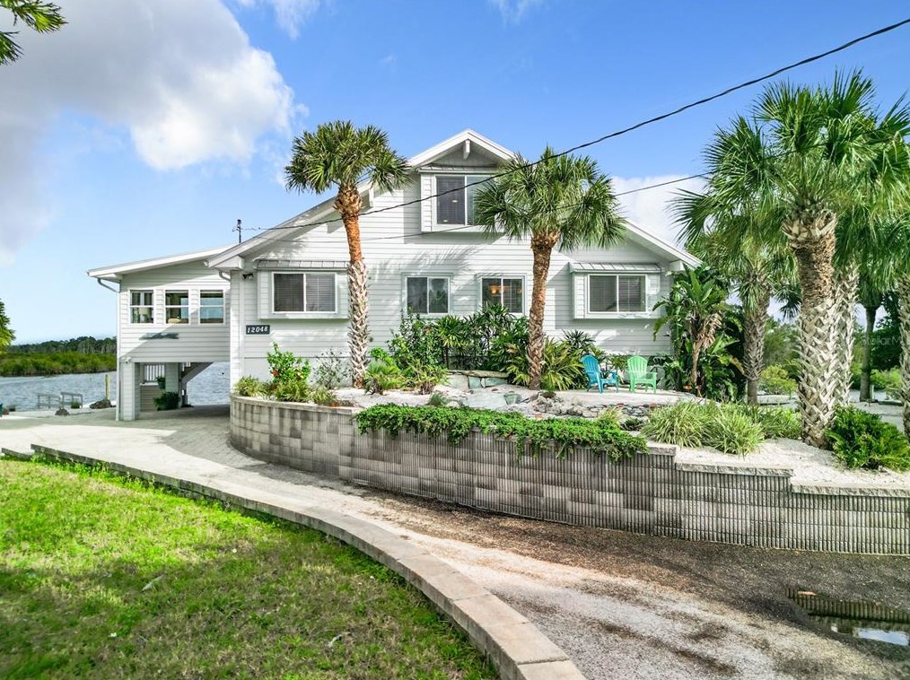 12048 W Coot Ct, Crystal River, FL 34429